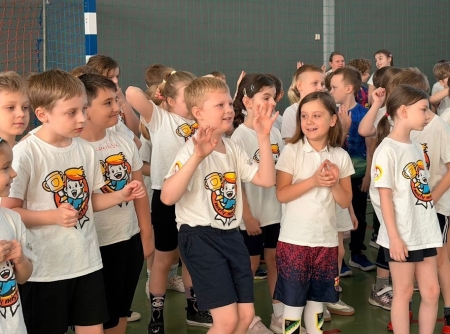 Mali Mistrzowie z pierwszej klasy