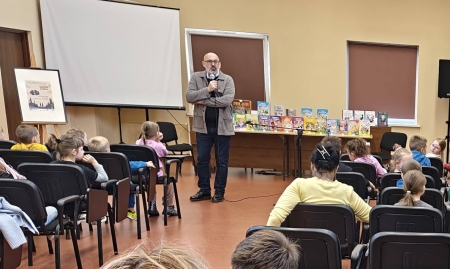Spotkanie z autorem książeczki ''Cukierku, ty łobuzie'' - panem Waldemarem Cichoniem